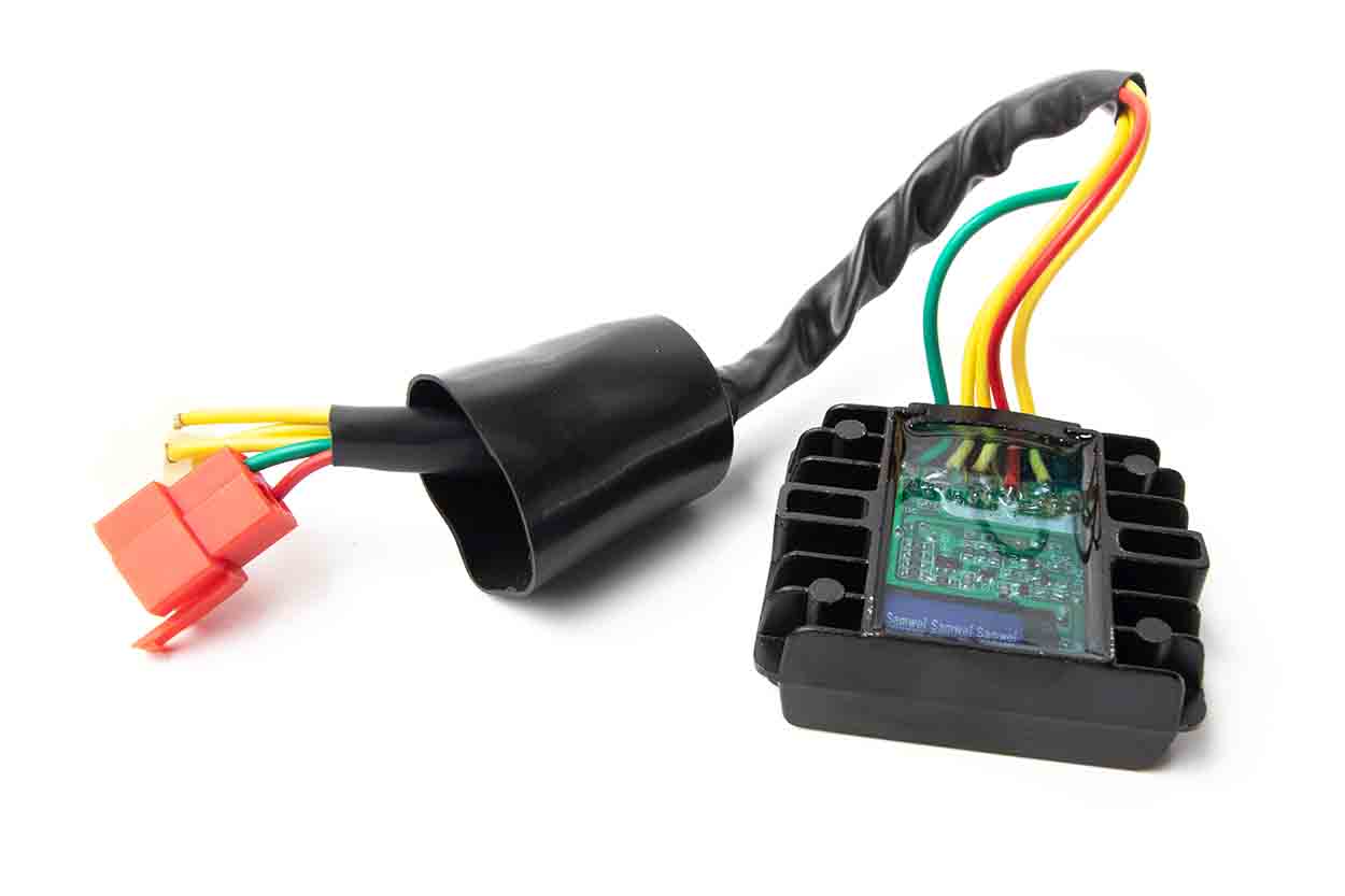 reguladores Akt 200cc